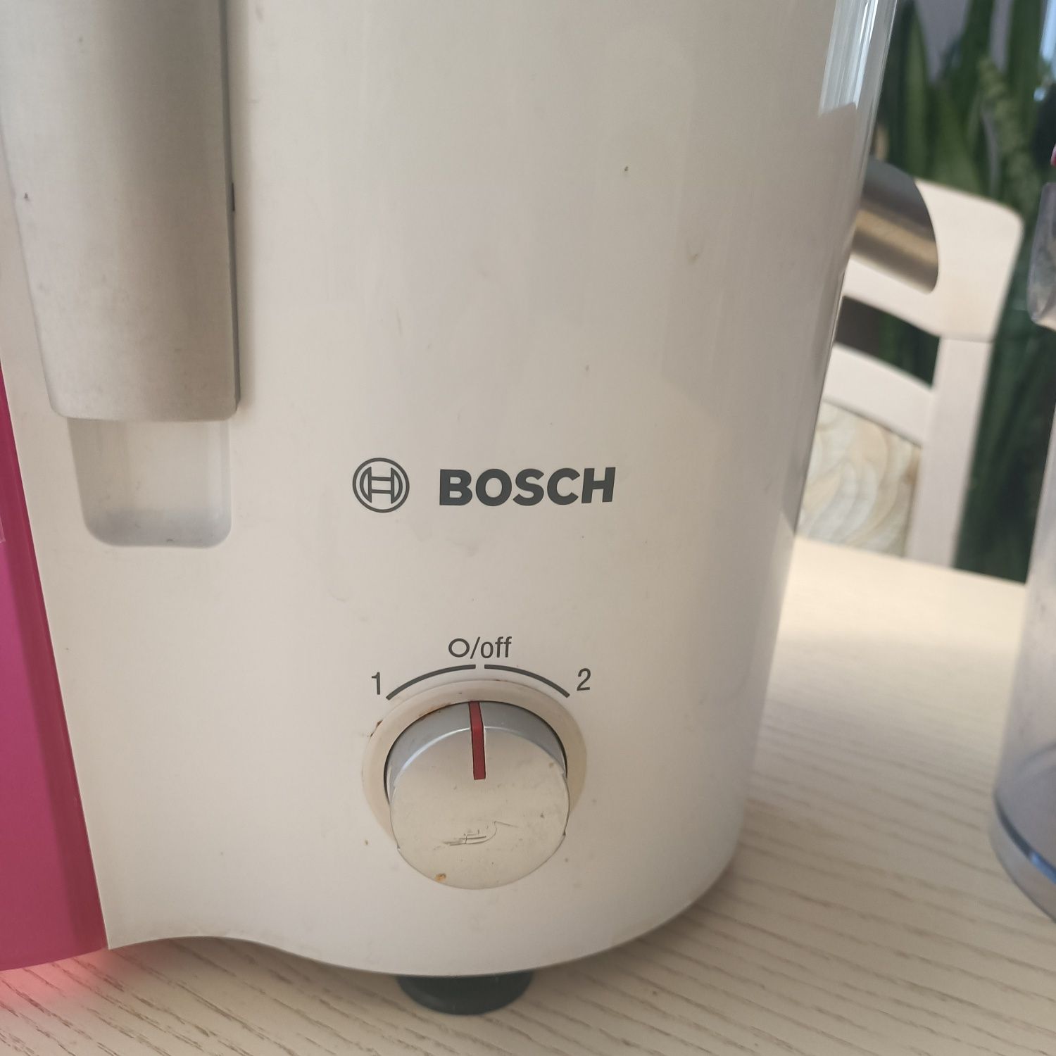 Соковижималка Bosch MES20C0, 700 Watt, XXL