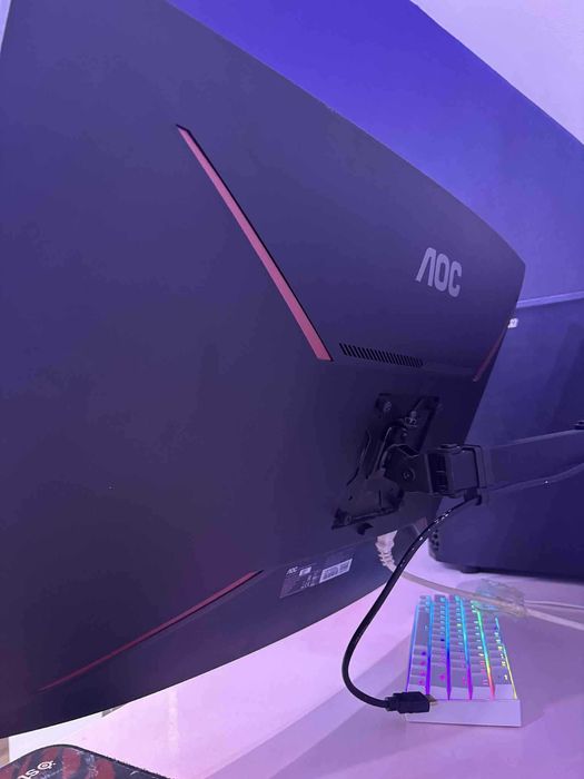 Monitor AOC C32G1