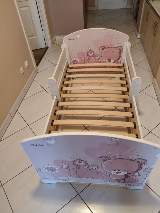 Łóżeczko dla dziewczynki