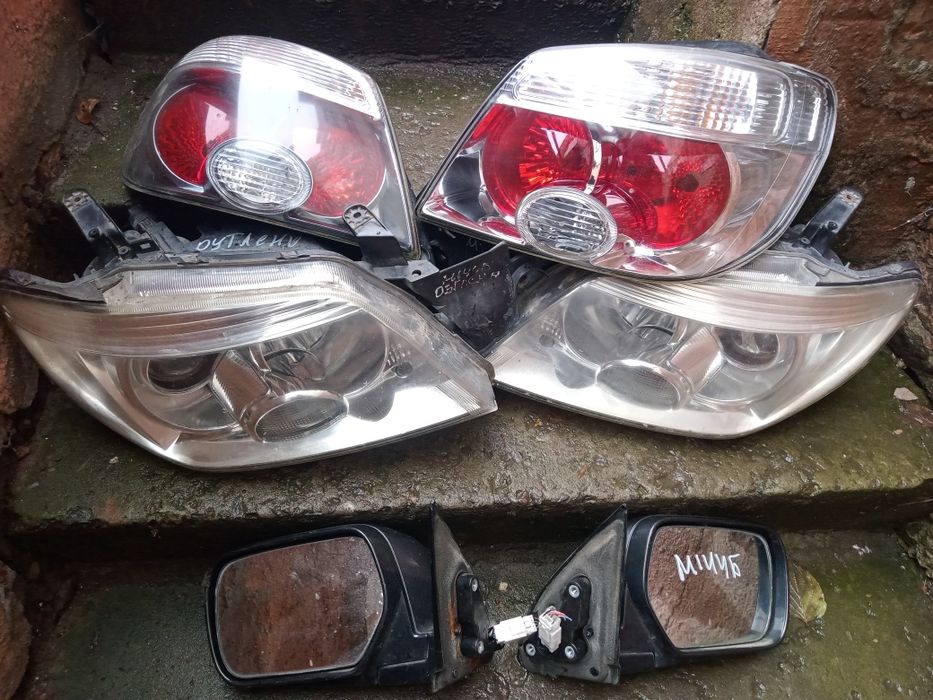 Фари Mitsubishi Outlander 1 фара Мітсубісі Аутлендер 1 фари Аутлендер