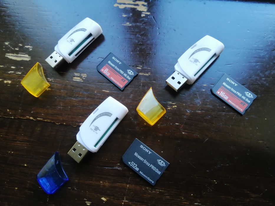 Sony Memory Stick PRODuo 16 8Гб 512Mb до PSP фото відео + картрідерUSB