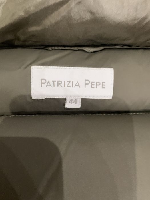 Kurtka puchowa Patrizia Pepe oliwkowy połysk rozm.44