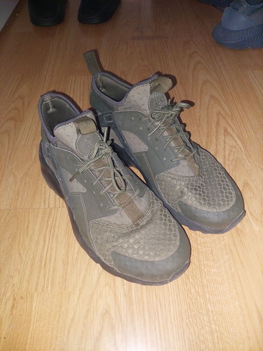 Ténis Nike Huarache Run Ultra 'Medium Olive'