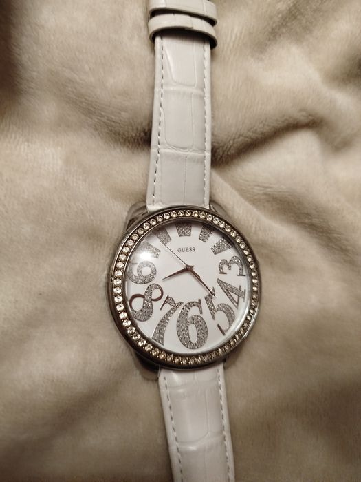 Годинник жіночий Guess