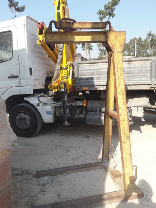 Porta paletes para grua