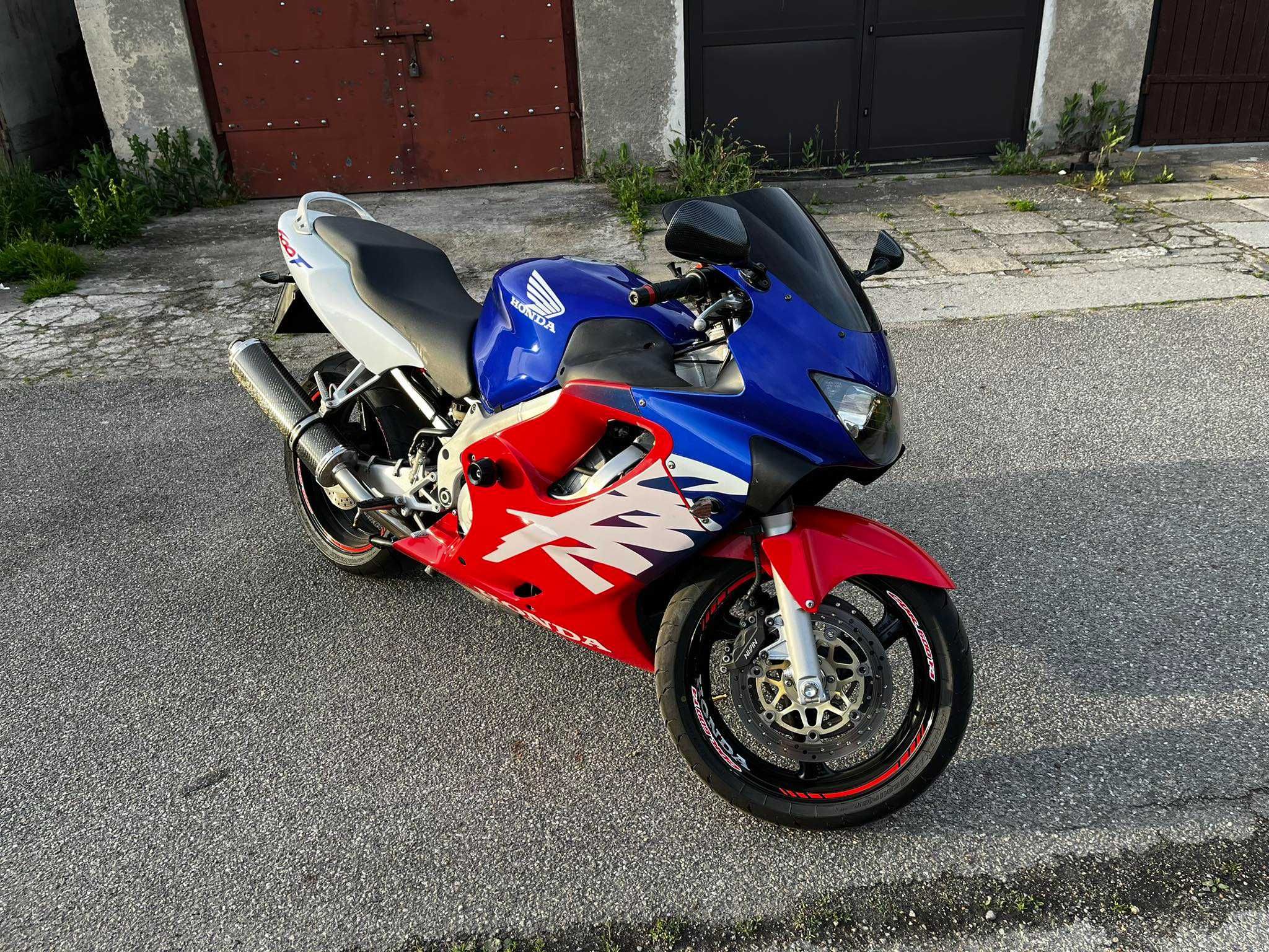 Honda CBR 600 F4 2000r immobilizer zadbana