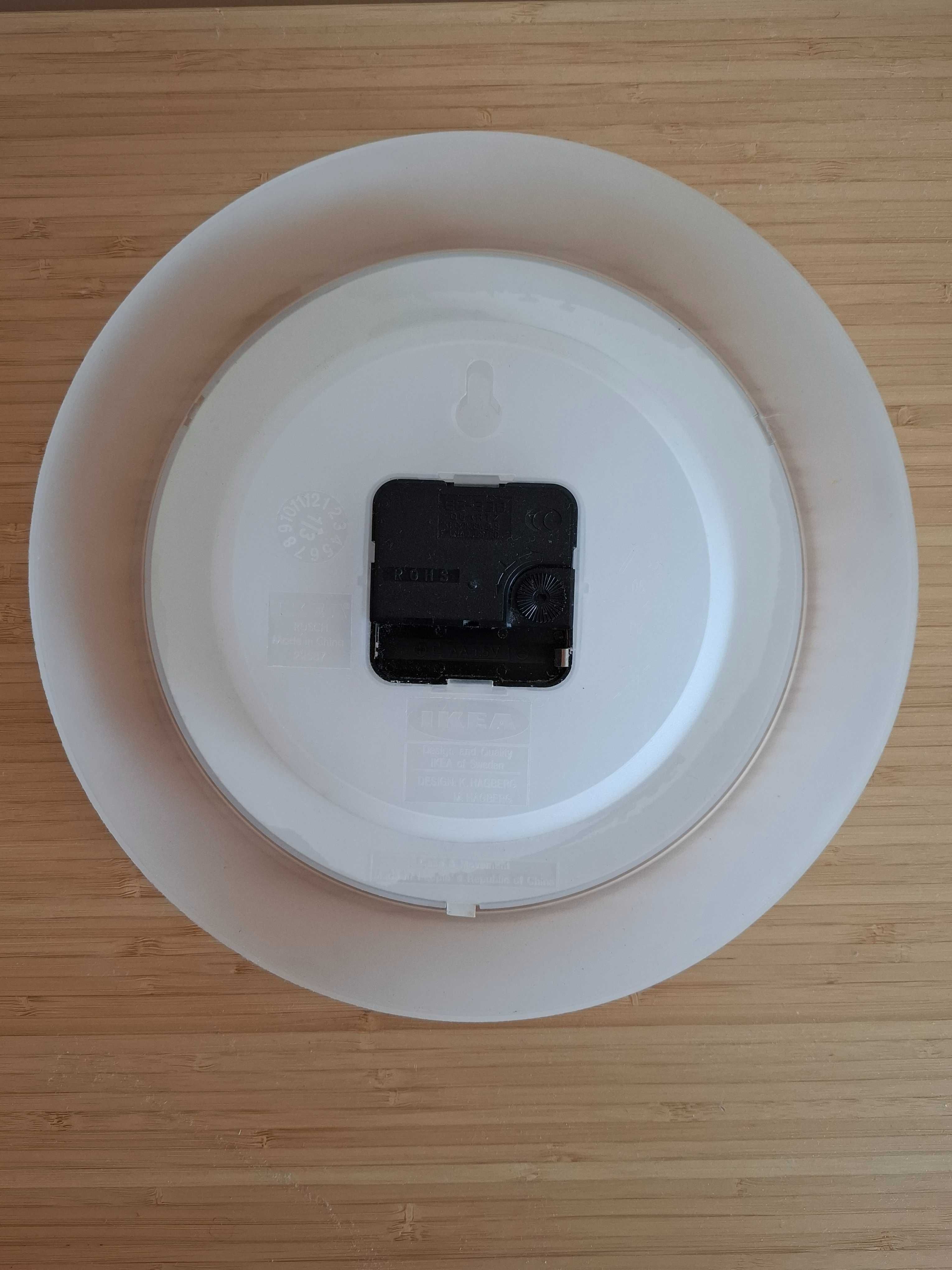 Zegar ścienny IKEA biały