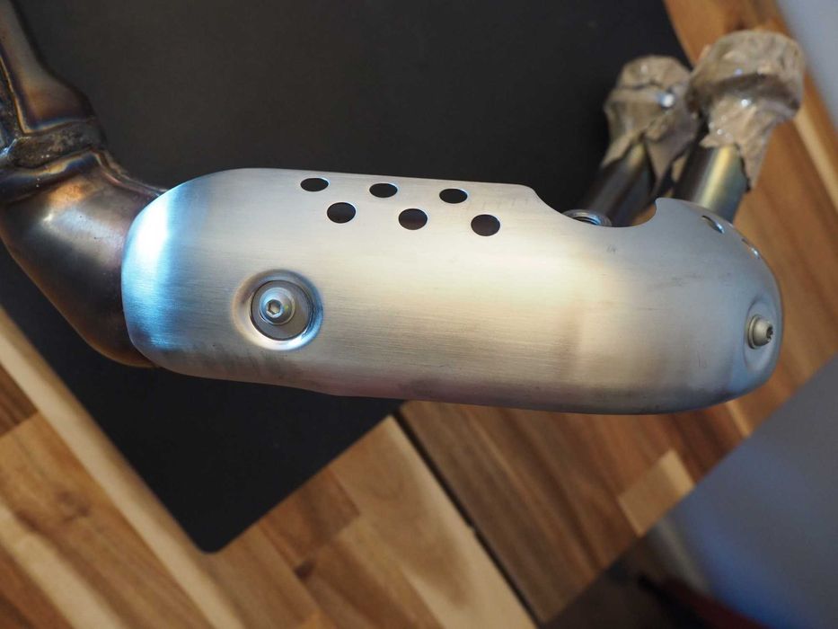 Escape original Yamaha XSR-700/MT-07