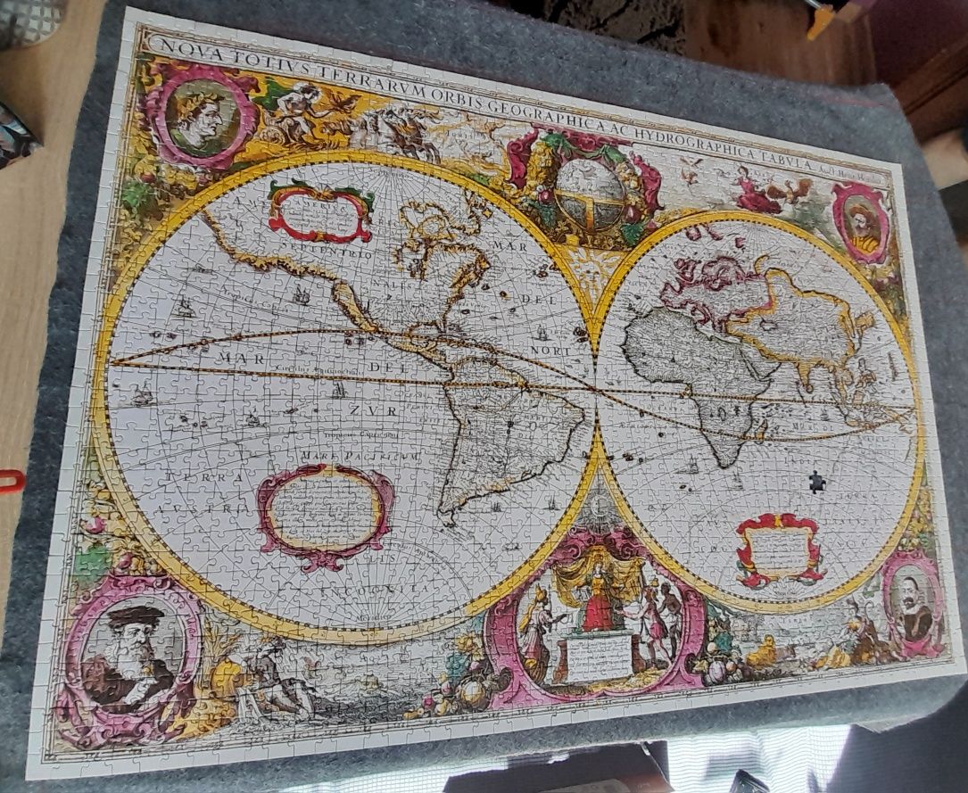 Puzzle mapa świata 2000 sztuk
