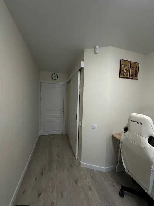 Двокімнатна квартира за адресою Олега Мудрака, 41.