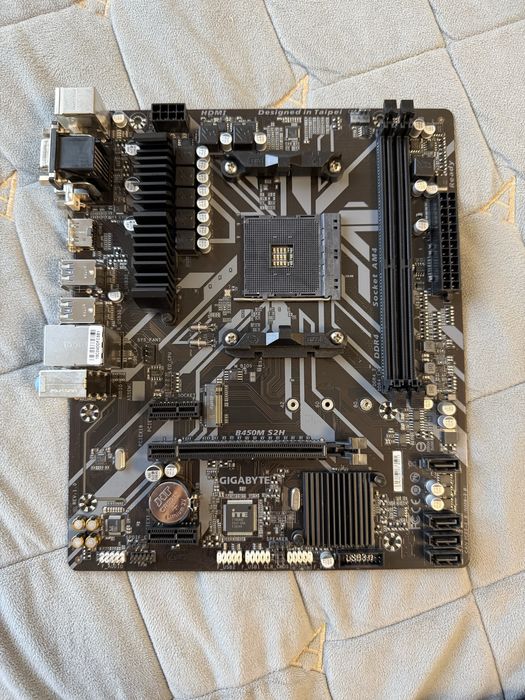 Gigabyte B450M S2H