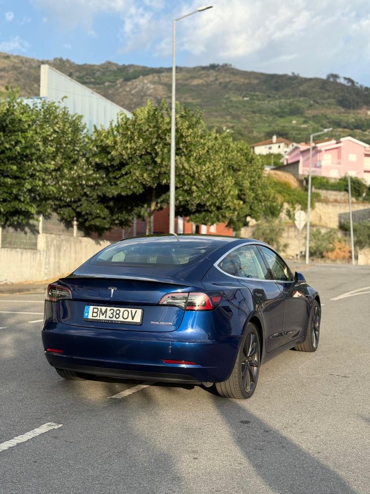 Tesla Model 3 Performance