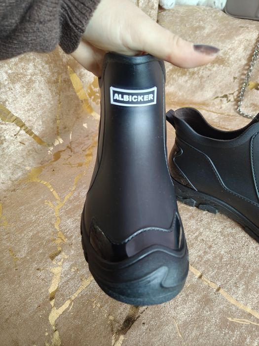 Buty deszczowe/KALOSZE - jednokolorowe, antypoślizgowe Buty deszczowe