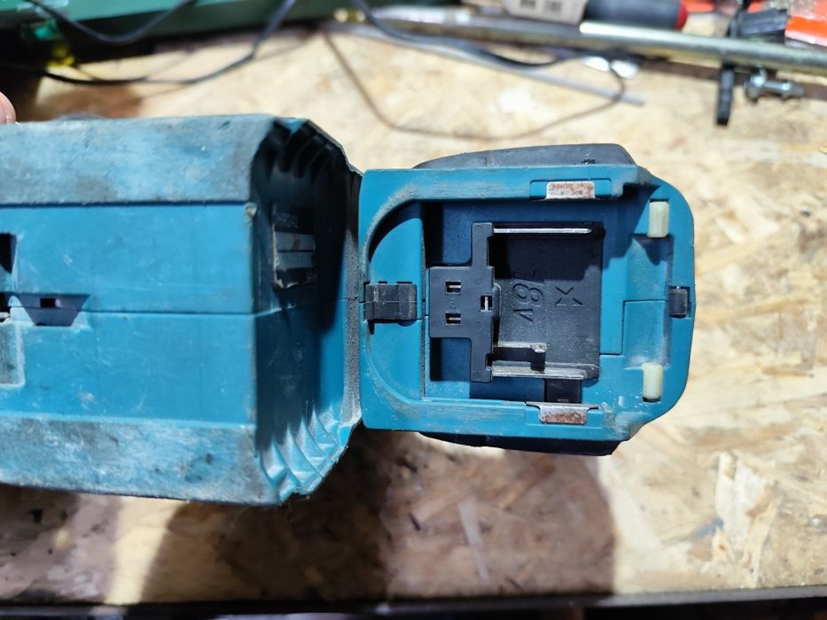 Vendo berbequim martelo makita