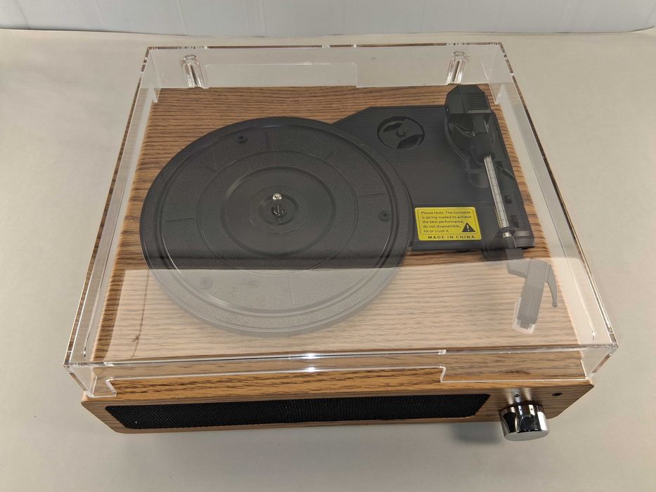 C228 Retro Odtwarzacz Muzyczny A6 z USB i Głośnikami Stereo