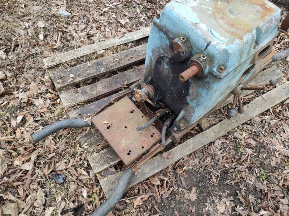 Stara gwinciarka mechaniczna GW gwintownica do rur PRL