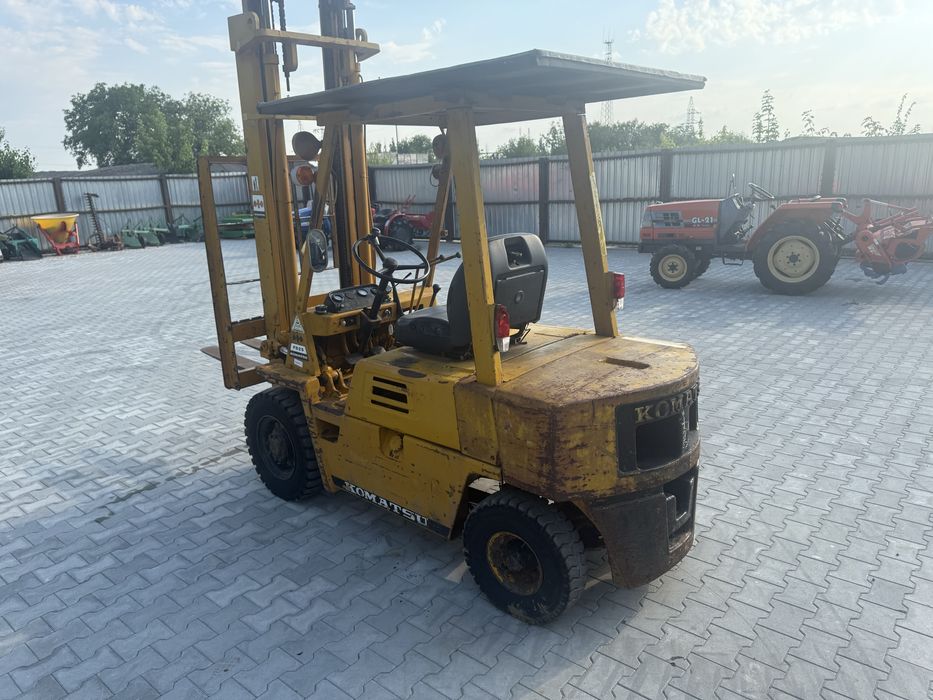 Навантажувач вилковий Komatsu FD25D - дизель