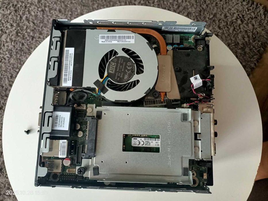 Lenovo ThinkCentre M900 (Core i5 6500T/RAM 8GB/SSD 256 NVMe/HD 530)