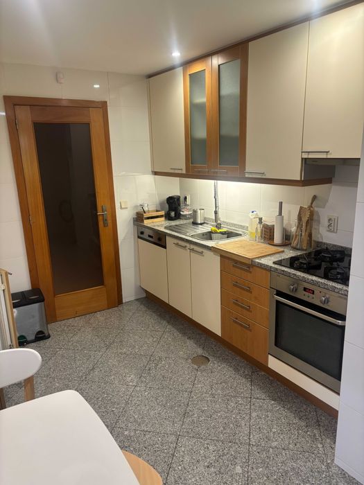 ARRENDAMENTO  - Apartamento T2, totalmente mobilado e equipado.