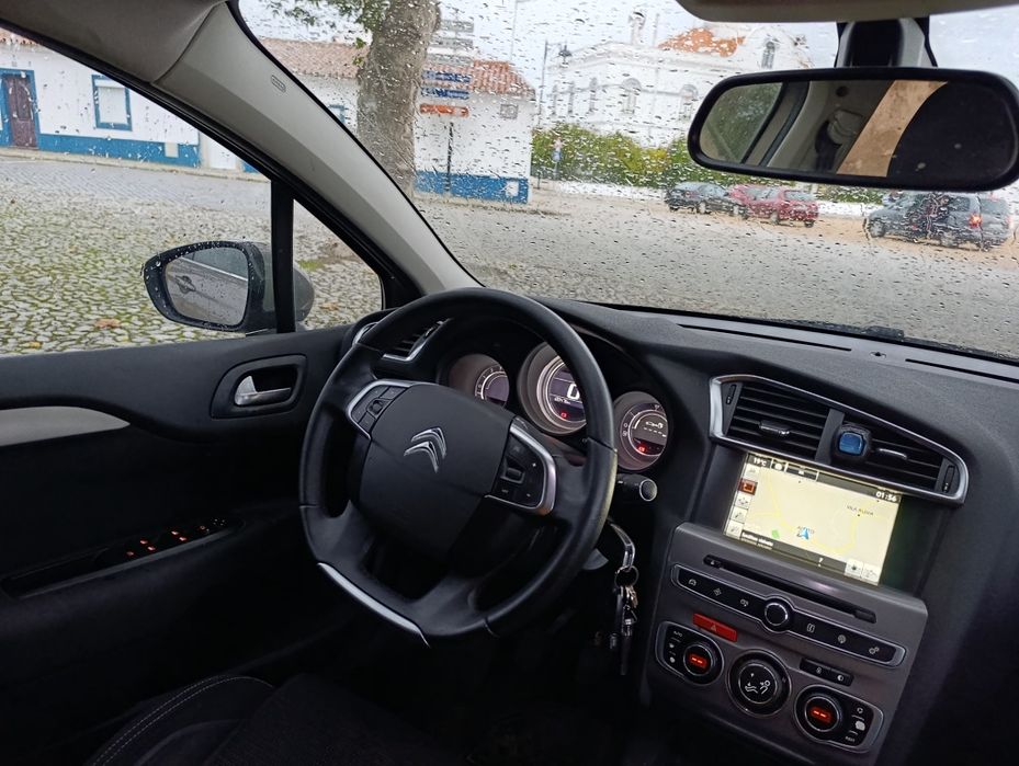 Citroën C4 impecável