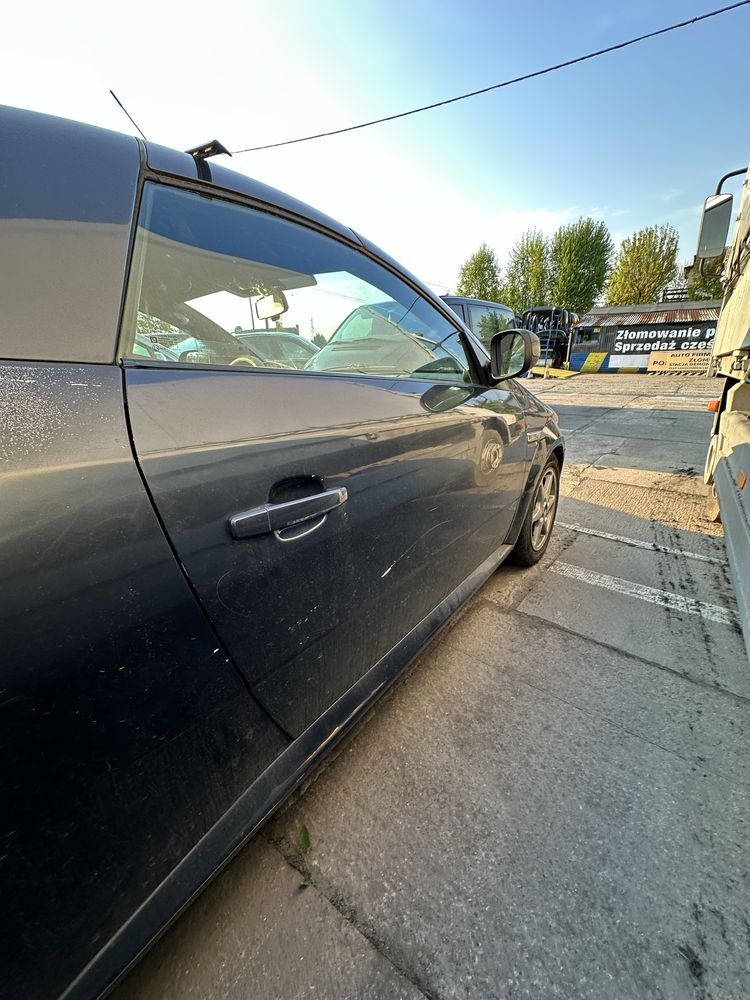 Opel Tigra B Z13DT Cabrio na części 1.3 Tigra B wszystkie części