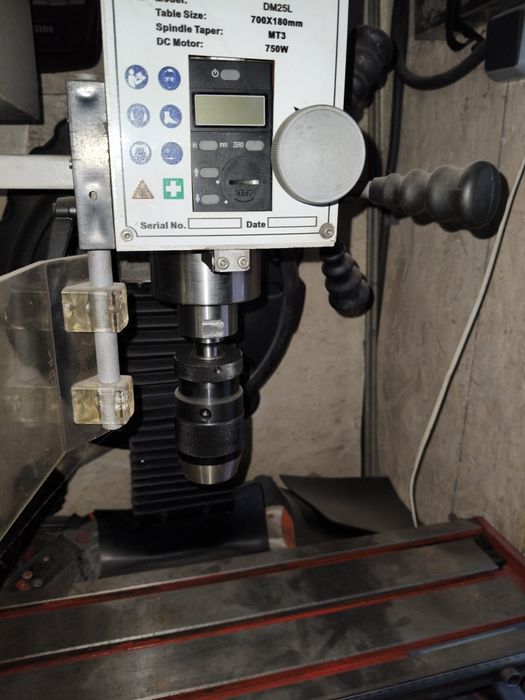 Фрезерно сверлильный станок 9craft dm25l