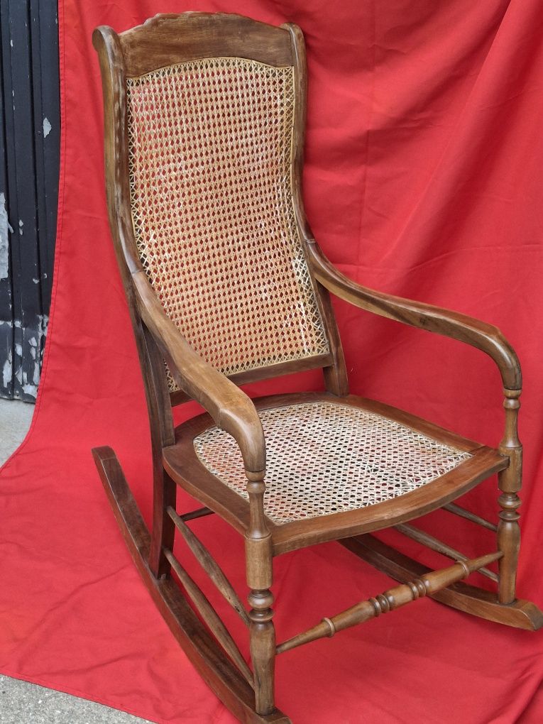 Cadeira de baloiço  antiga