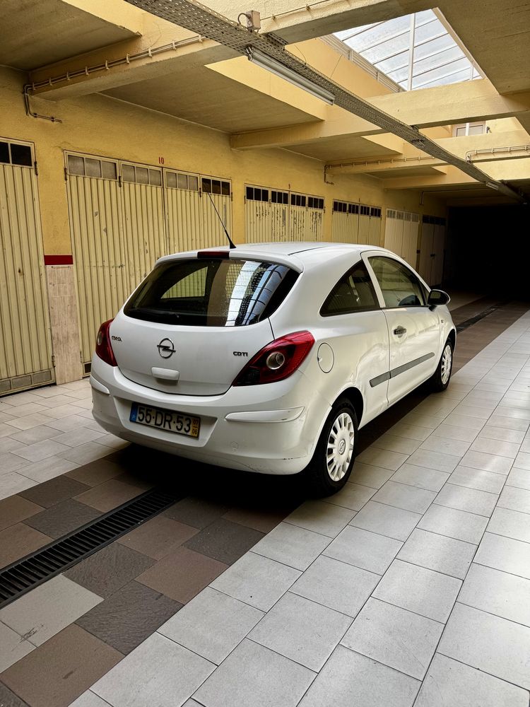Opel Corsa van nacional