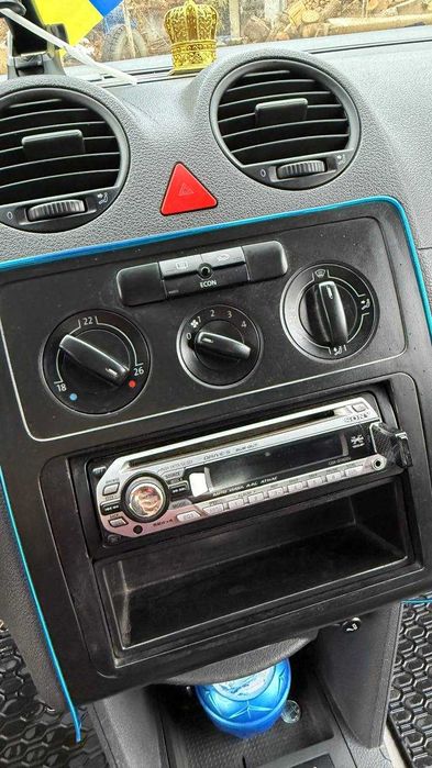 Volkswagen Caddy 2005
III покоління  •  1.4 MT (75 к.с.)  •  Life