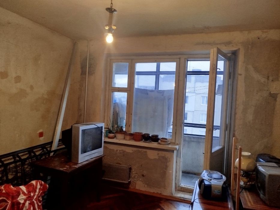 Продаж 3-кім кв по вул Коломийська ( Сихів )