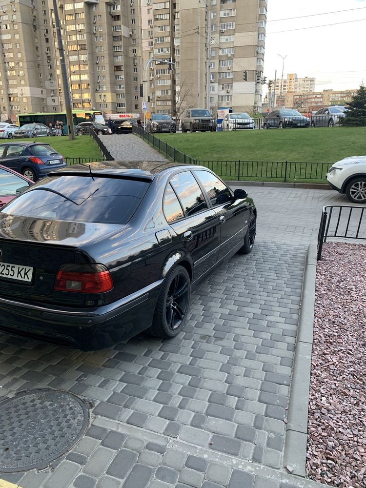 BMW e39 530i m-style