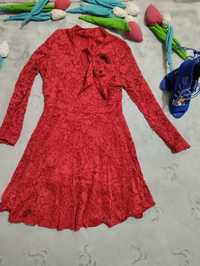 Sukienka koronkowa czerwona M