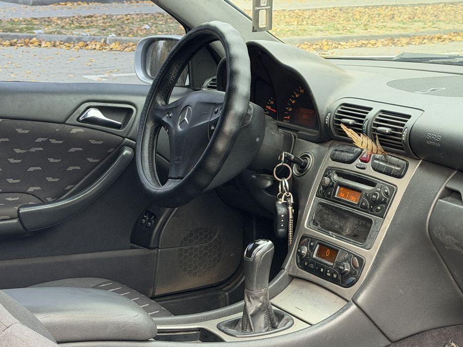 Mercedes-Benz C-Class 2001