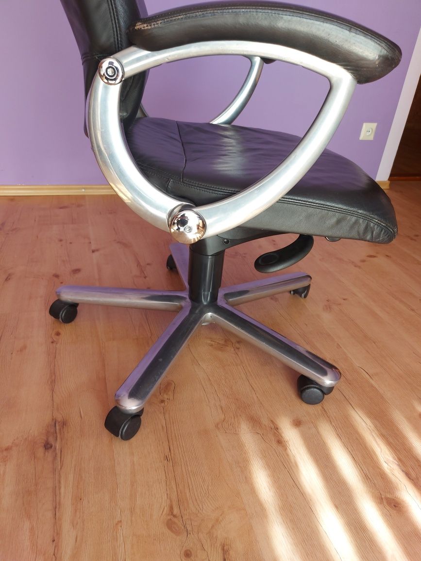 Fotel Biurowy Obrotowy Regulowany wysokość oparcie skóra krzesło