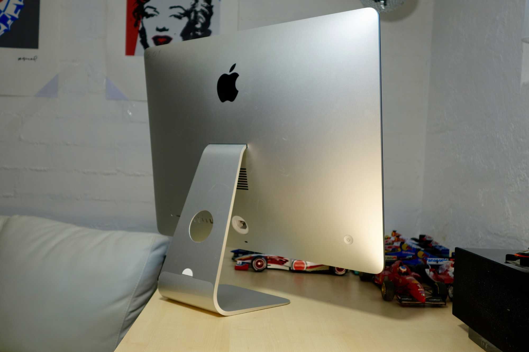 Apple iMac 21.5 retina 4k 2017 i5 8/256GB SSD