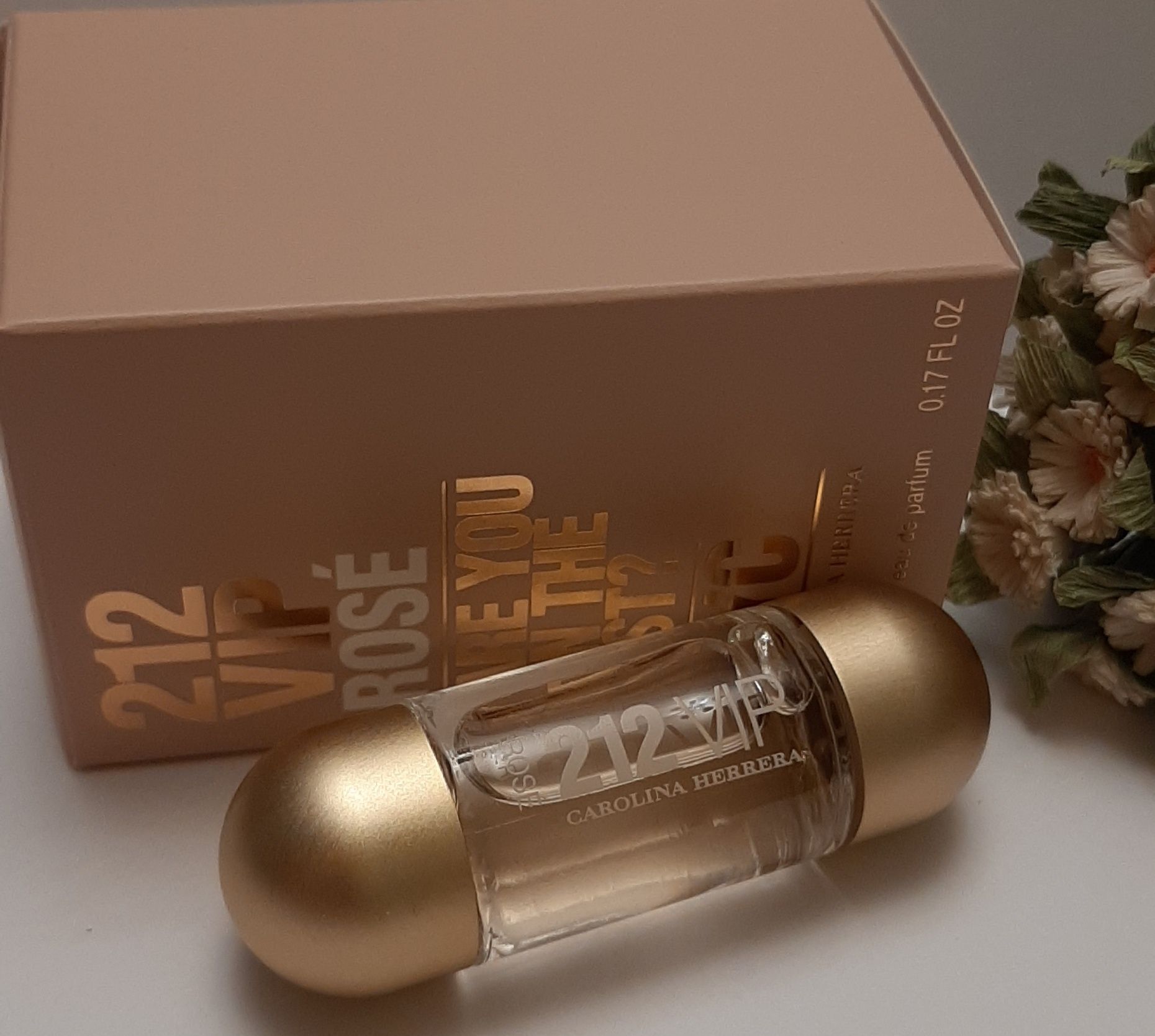 Carolina Herrera 212 VIP Rose edp 5 ml, miniatura