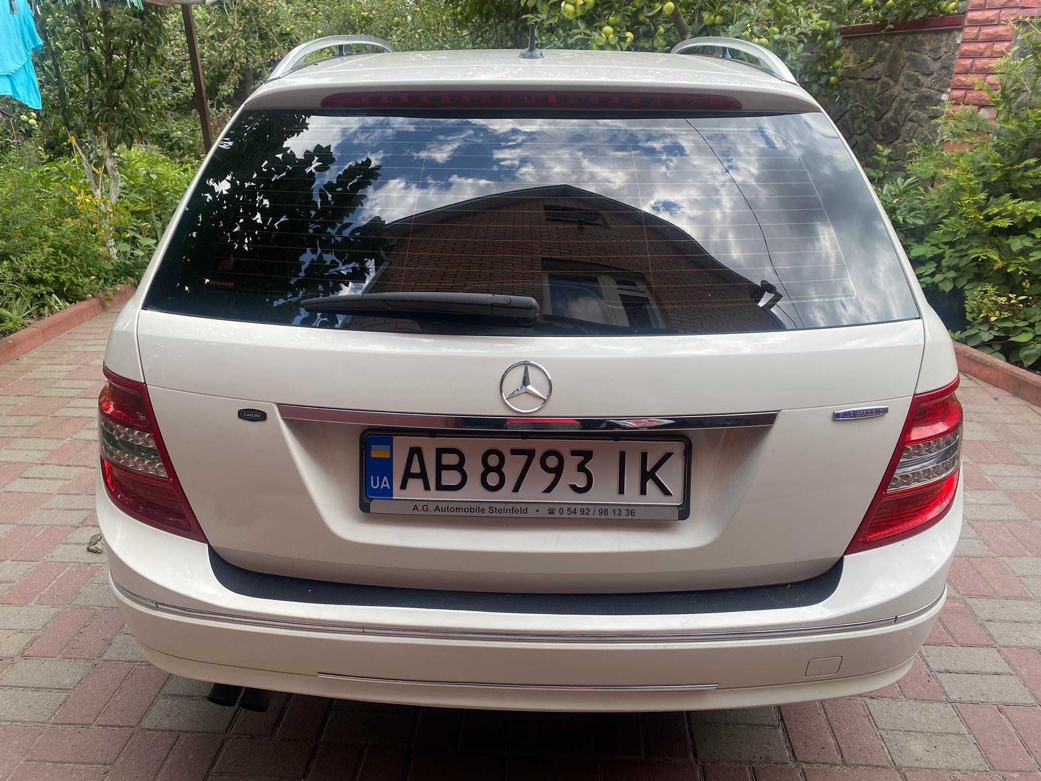 Автомобіль Mercedes-Benz C- Class
