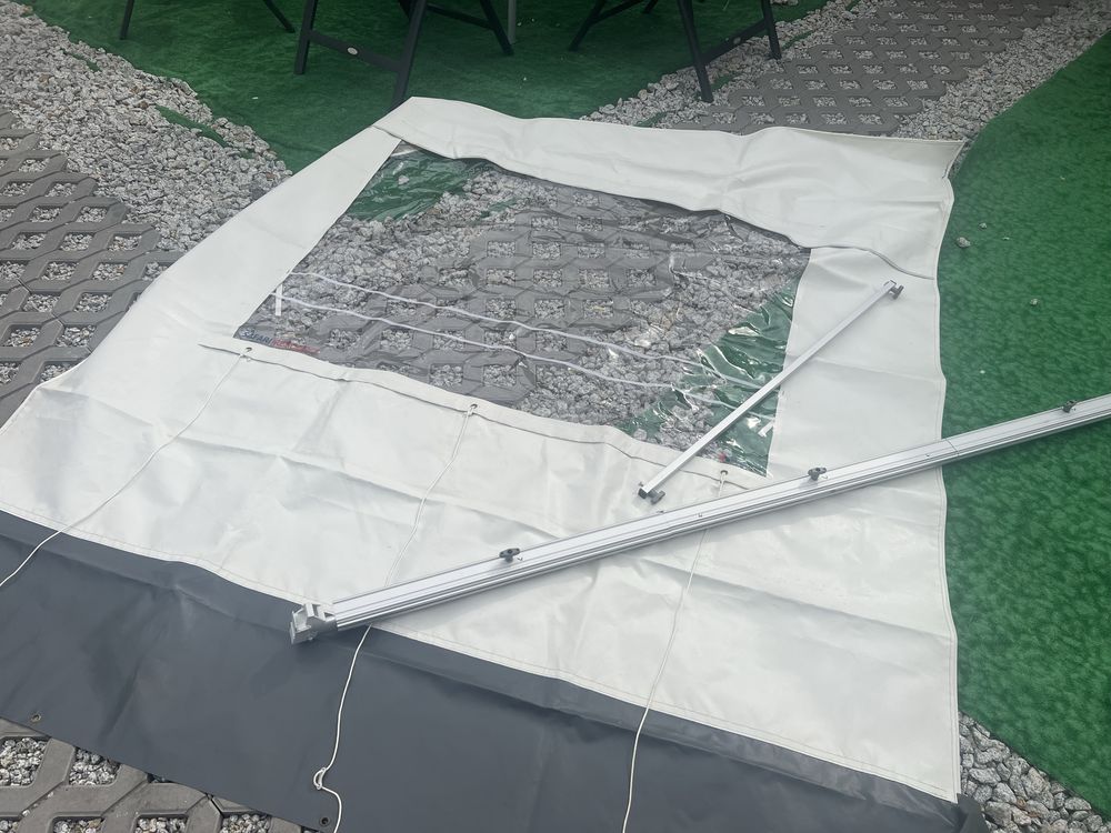 Scianki boczne do markizy kompletne, piekny stan, thule omnistor 2,5m