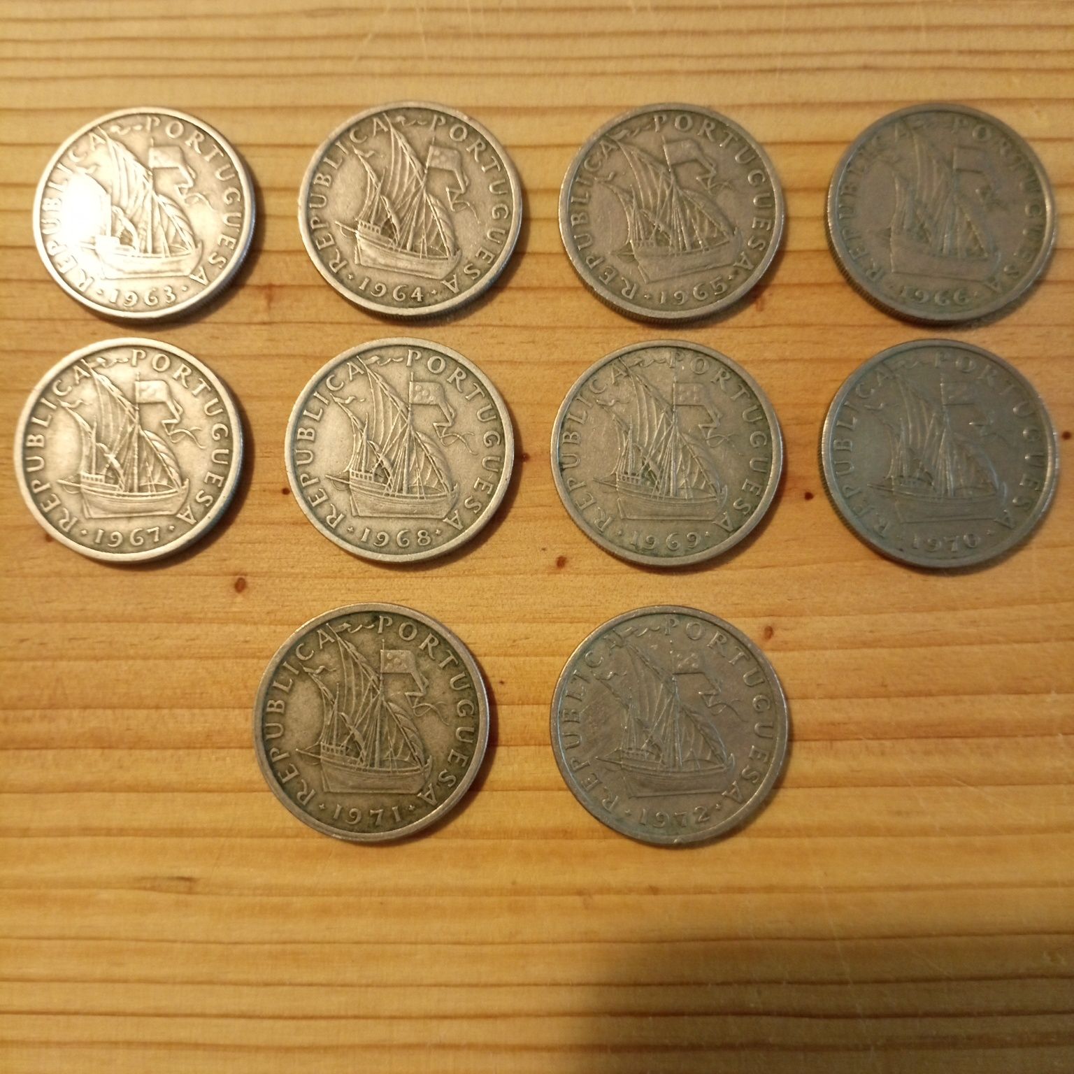 Moedas 5 escudos apartir de 1963 a 85