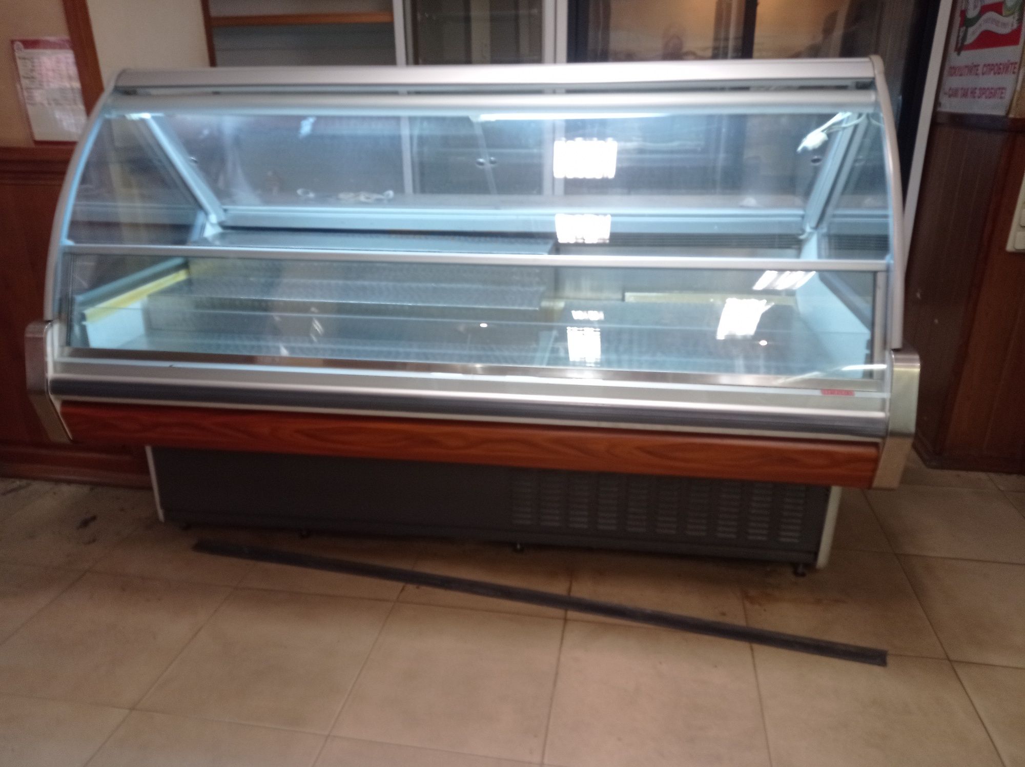 Морозильно-холодильный витрина arneg  Италия