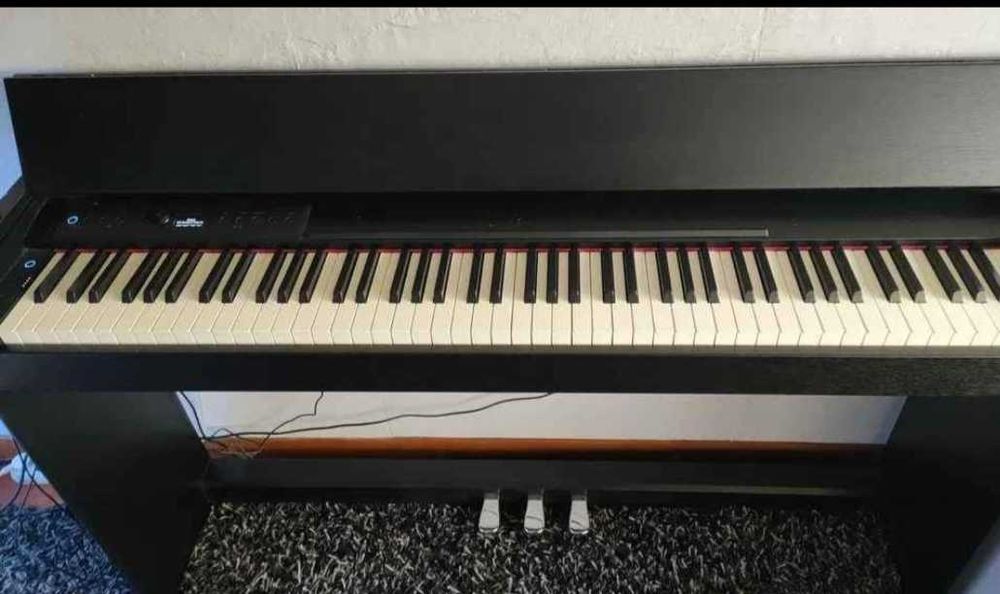Piano Roland como novo usado 2 vezes