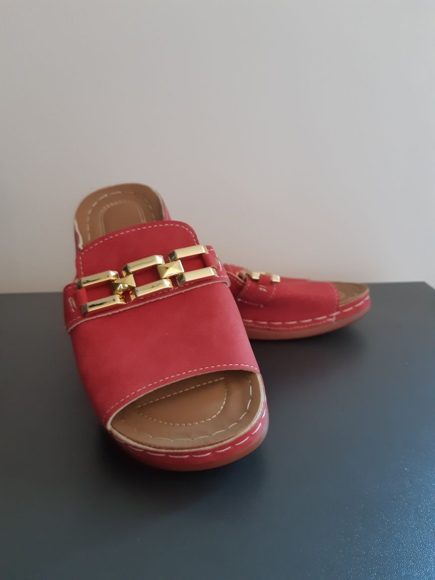 Klapki damskie nowe