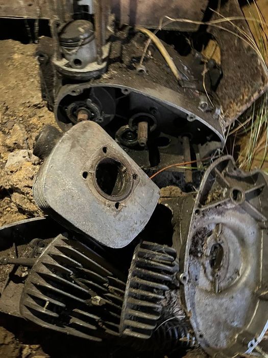 Двигун іж Юпітер 3 в розібраному стані