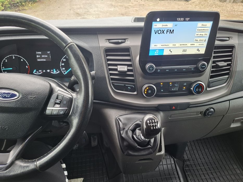 Ford Transit Custom 2.0 tdci 2019r L2H1 bogate wyposażenie. Klima led
