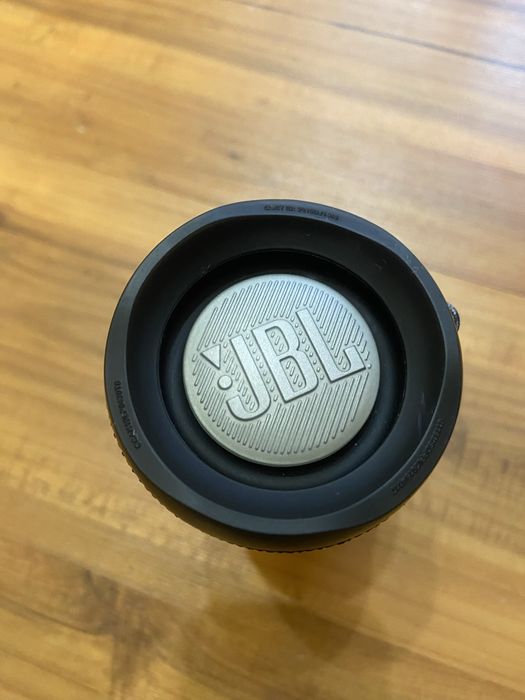 JBL Flip 5.