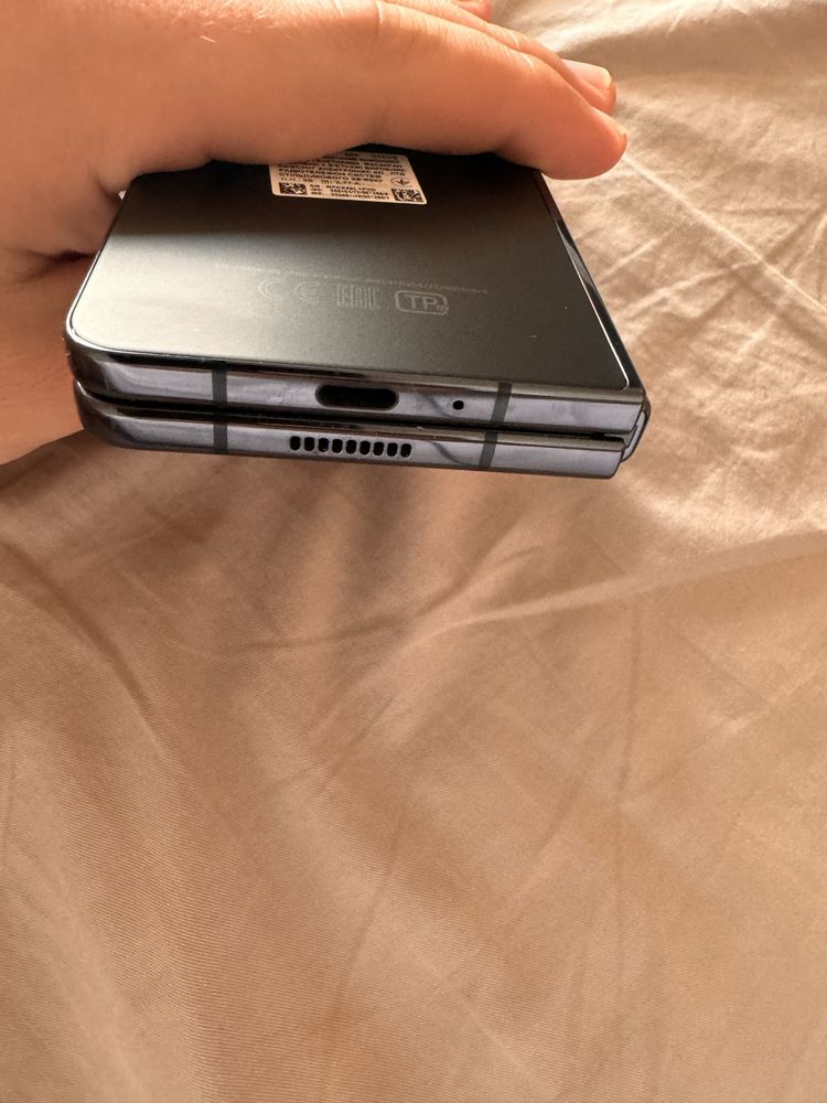 Samsung Galaxy Fold 5 12/512 SM-F946B/DS