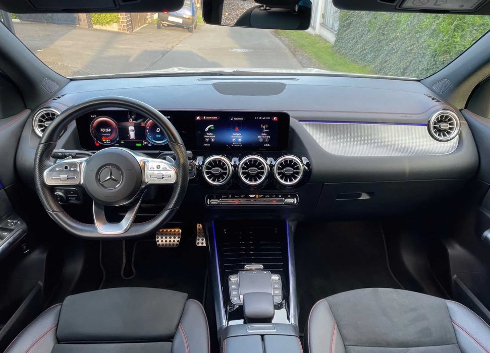 2021 Mercedes-Benz EQA 350 66.5kWh 4-Matic AMG Line