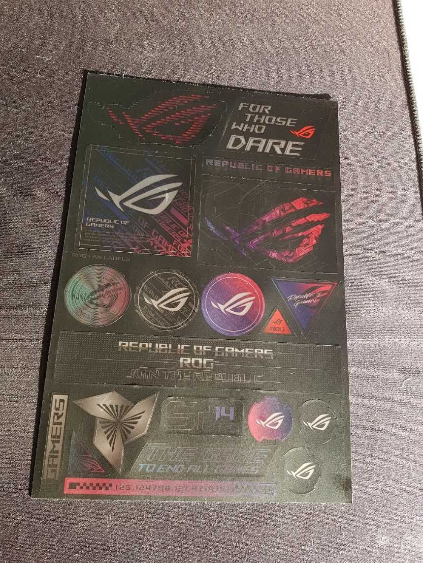 Zestaw kolekcjonerski Asus ROG