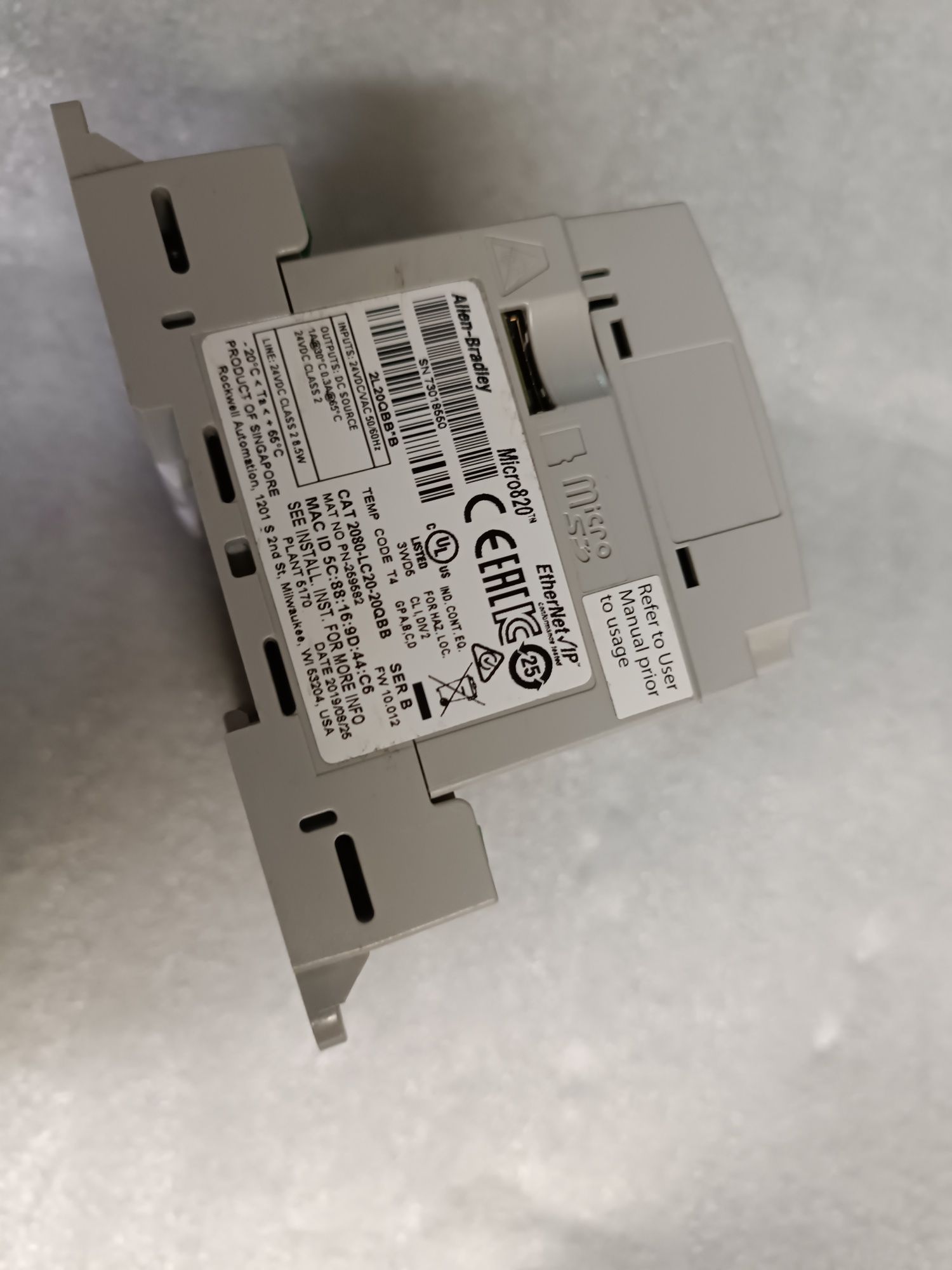 Autómato Allen Bradley Micro 820 + cartas