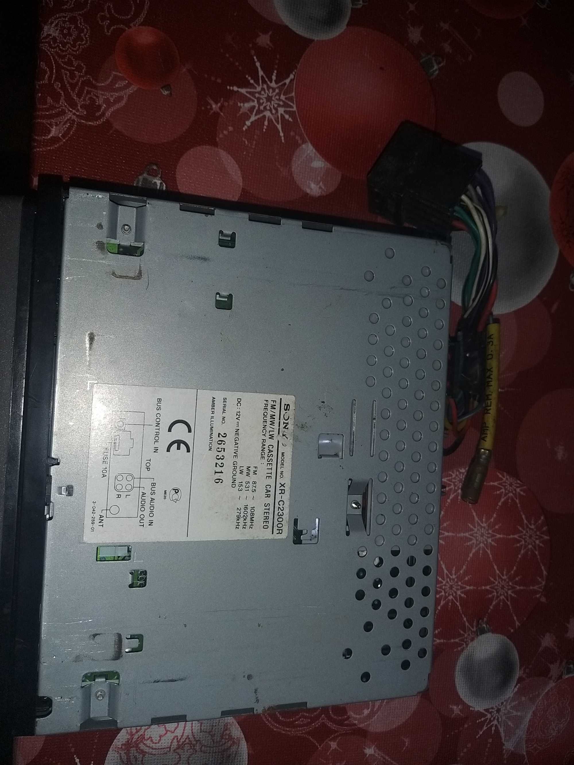 Radio cassete para caŕro